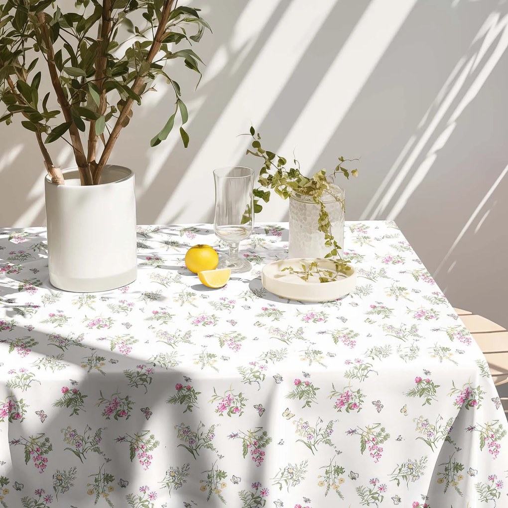 Goldea hranatý obrus 100% bavlnené plátno - farebné lúčne kvety na bielom 140 x 220 cm