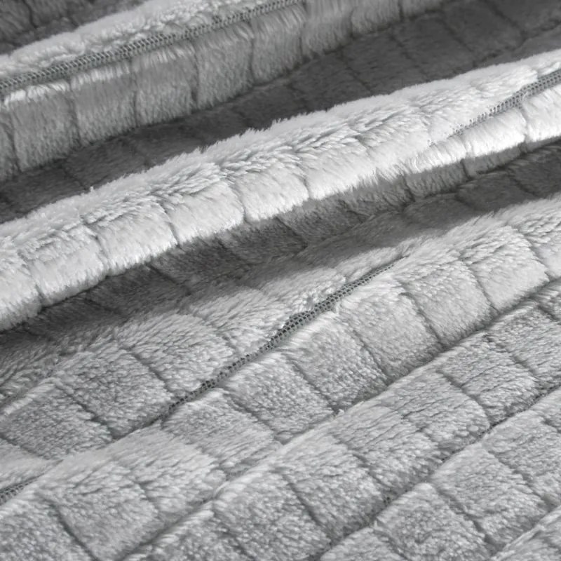 Dekorstudio Deka CINDY2 v svetlosivej farbe Rozmer deky: 170x210cm