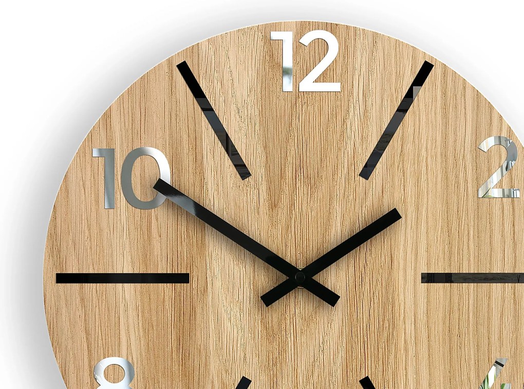 Dřevěné nástěnné hodiny Aksel 33 cm dub - výber z 7 prevedení