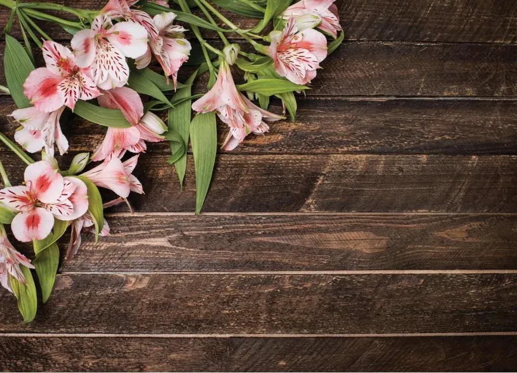 Manufakturer -  Tapeta wood with lilies