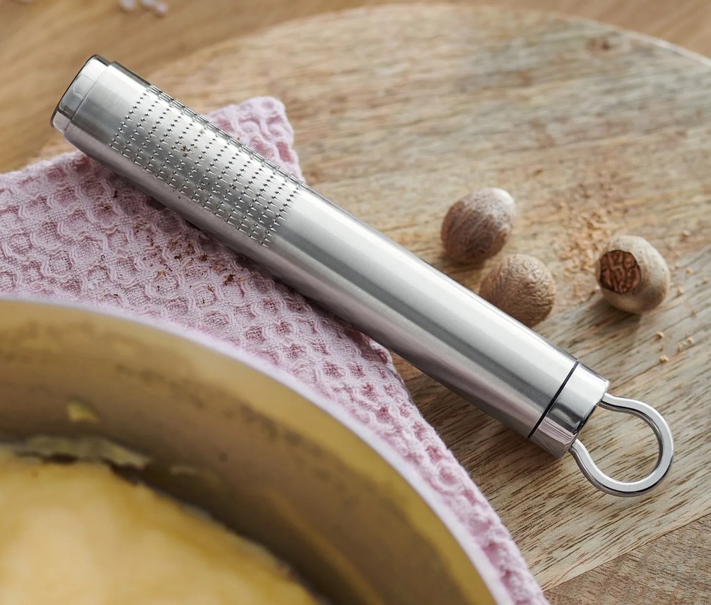 Strúhadlo na muškátové oriešky