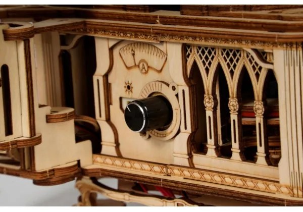 RoboTime - 3D drevenené mechanické puzzle Gramofón (elektrický pohon)