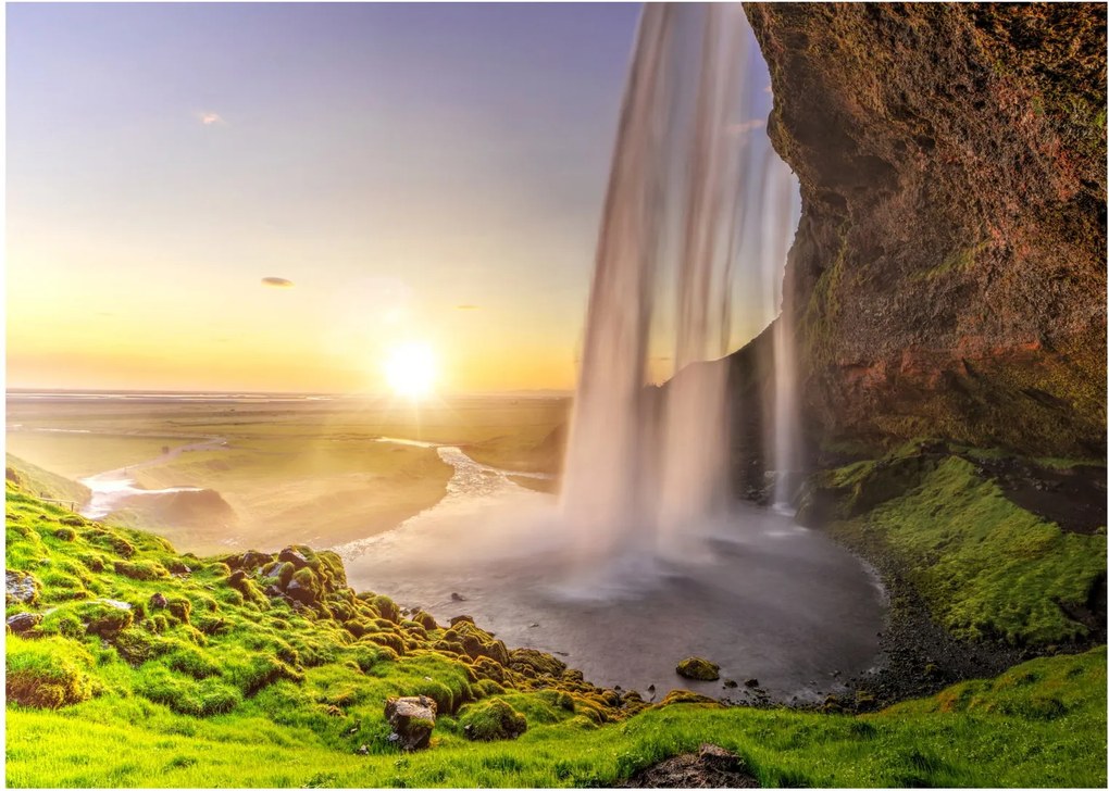 Obraz - Seljalandsfoss spoza vnútra jaskyne (70x50 cm)
