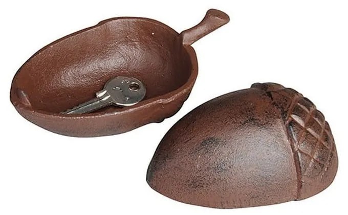 Liatinová skrýša na kľúče Esschert Design Acorn