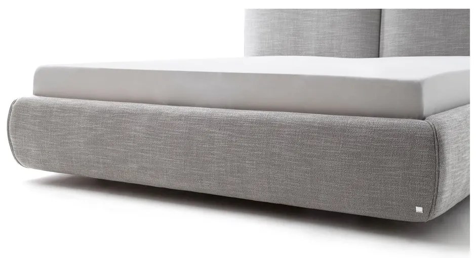 Sivá čalúnená dvojlôžková posteľ s úložným priestorom s roštom 180x200 cm Atesio – Meise Möbel