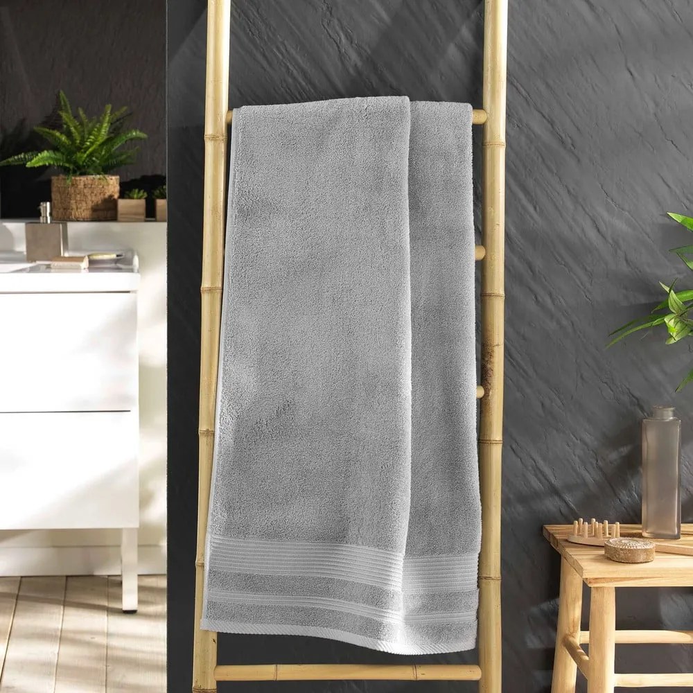 Svetlosivá froté bavlnená osuška 70x130 cm Tendresse – douceur d'intérieur