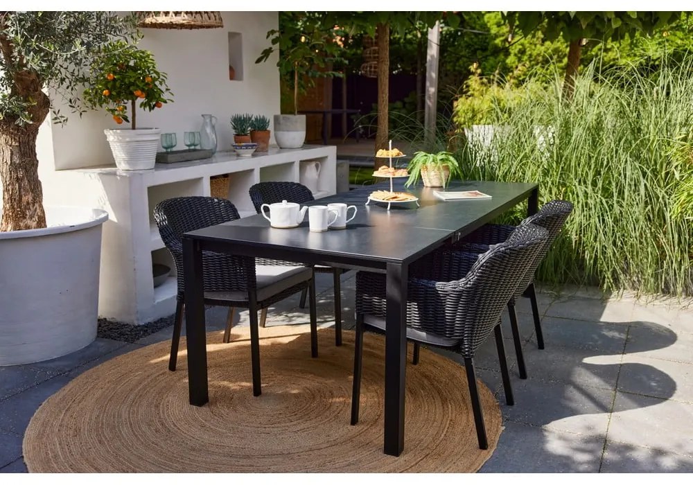 Čierna plastová záhradná stolička Cairo – Hartman