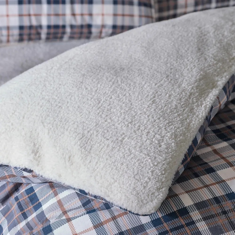 Modré/béžové obliečky na dvojlôžko s baránkom 200x200 cm Cosy Sherpa Check – Catherine Lansfield