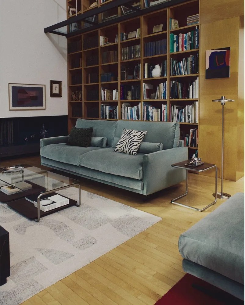 Odkladací stolík v dekore orecha 42x42 cm Tarsel – Kave Home