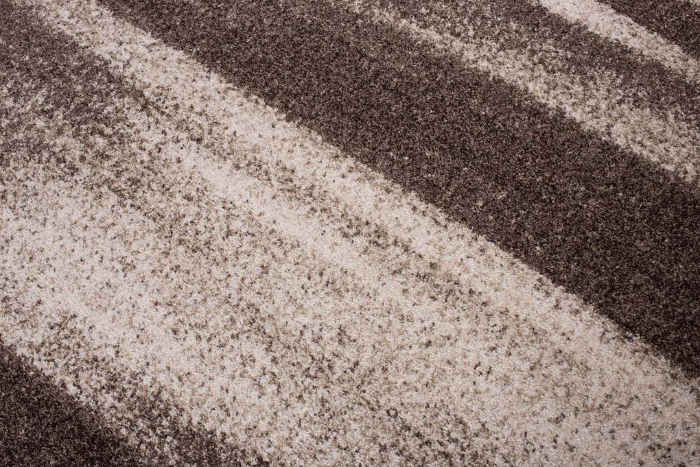 TA Koberec K206A SVETLOHNEDÉ SARI 3UX Rozmer: 240x330 cm