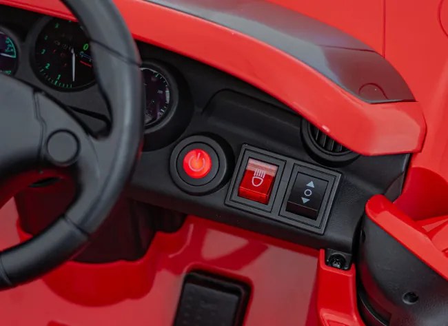 Elektrické autíčko RUF CTR3 červené