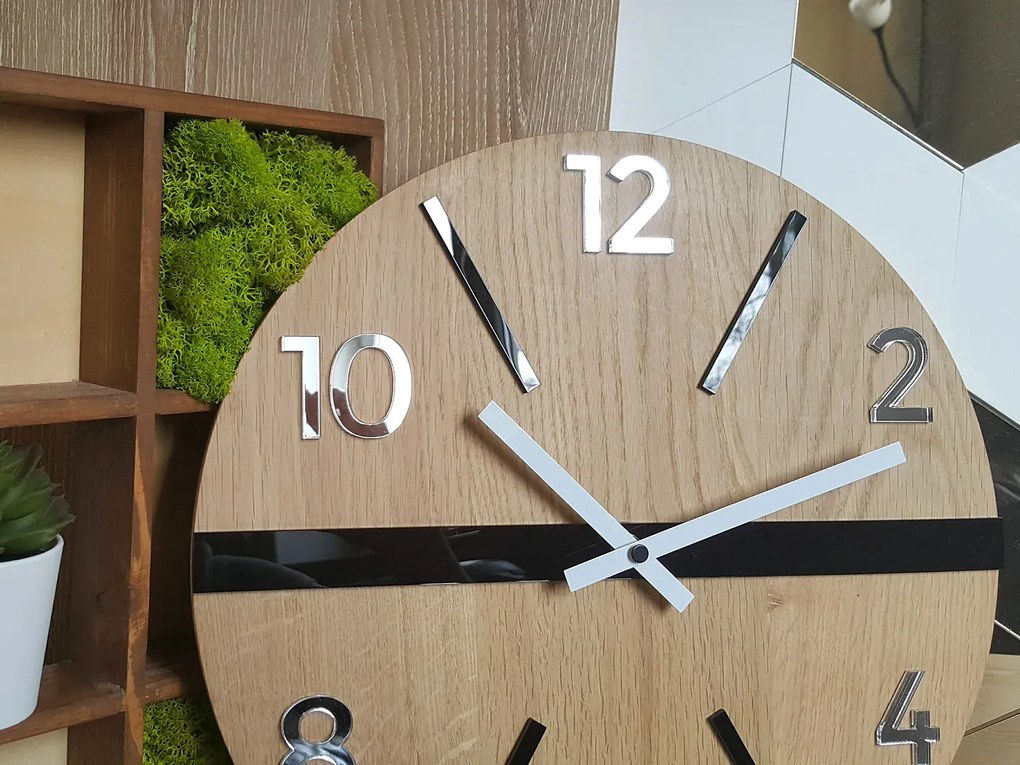 Dřevěné nástěnné hodiny King 33,5 cm dub přírodní