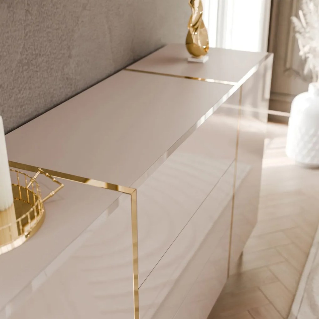 KOMODA SANTINO NA NOŽIČKÁCH KAŠMÍR LESK / ZLATÁ 158 cm