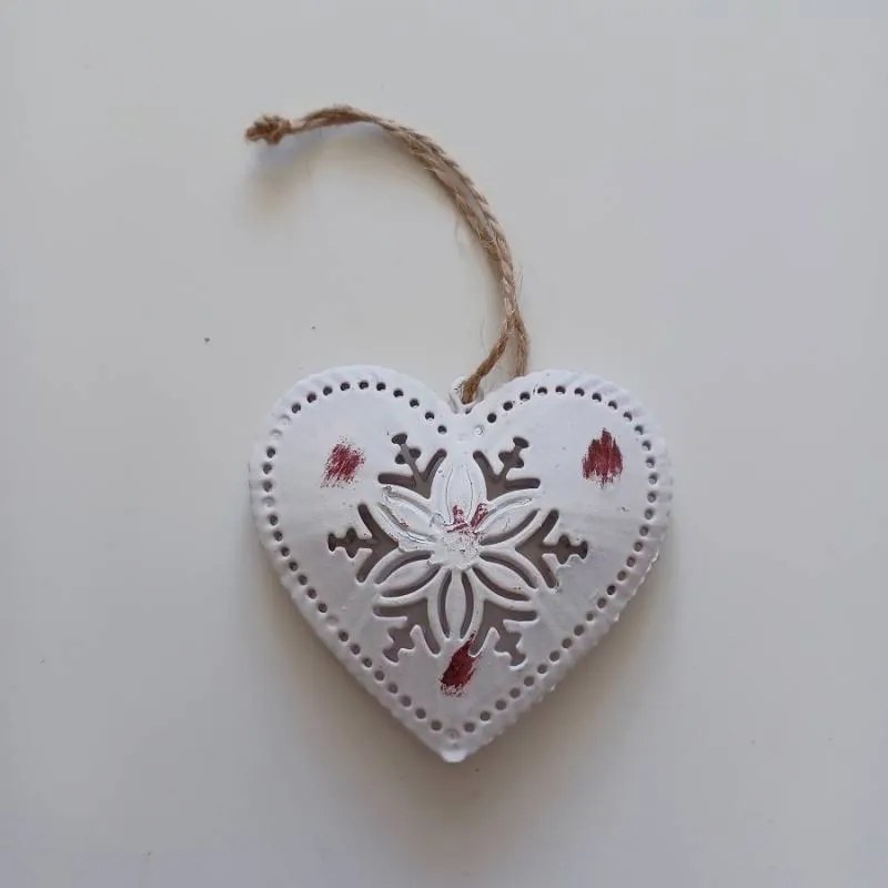 DECOLED Kovová vianočná závesná ozdoba s patinou srdca, vzorovaná