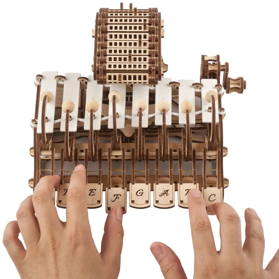 Ugears 3D drevené mechanické puzzle Programovateľná celesta