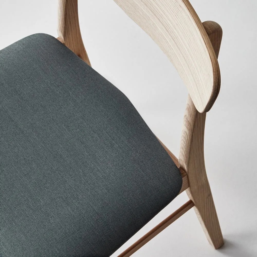 Jedálenská stolička z dubového dreva Findahl by Hammel Mosbol