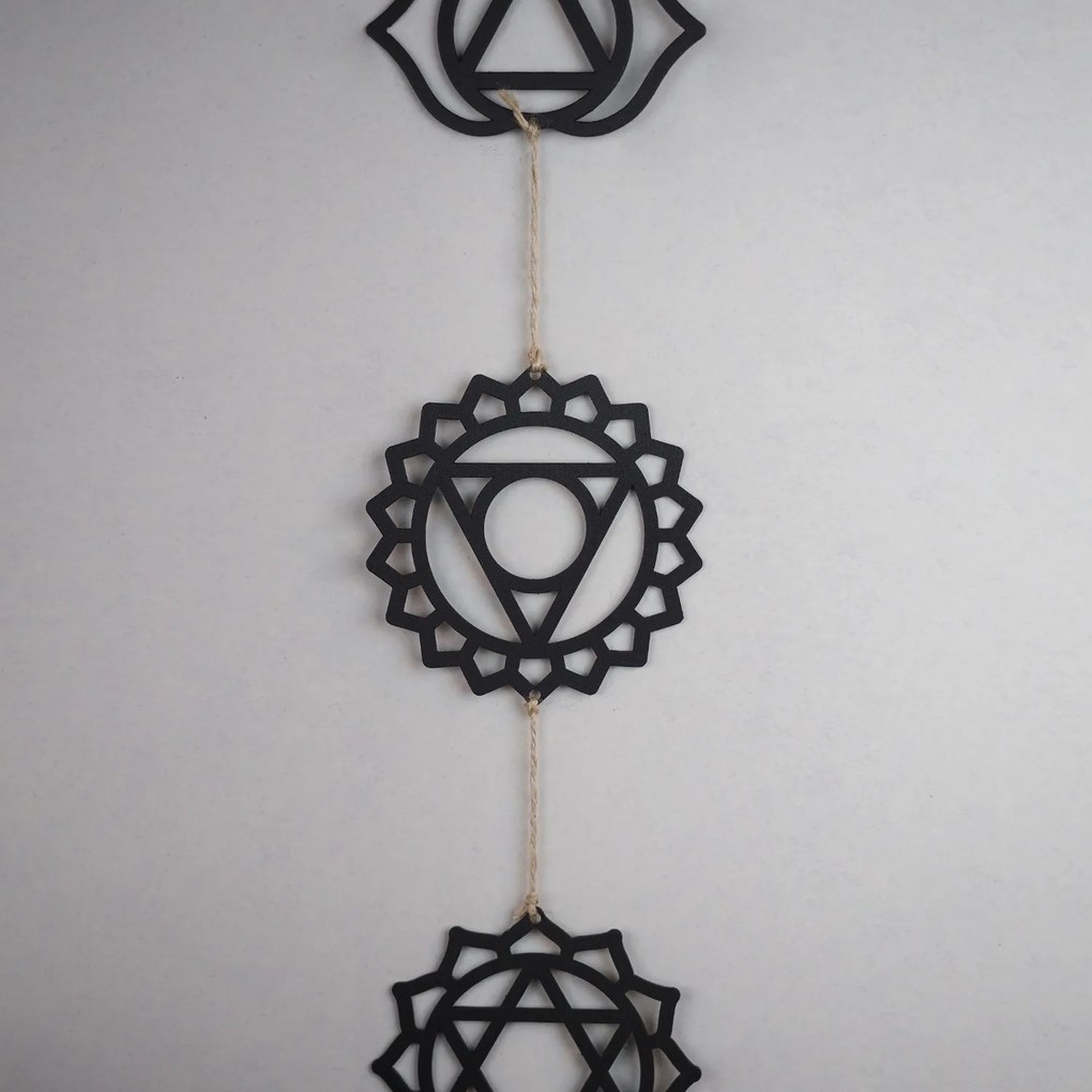 Závesná dekorácia Chakra čierna