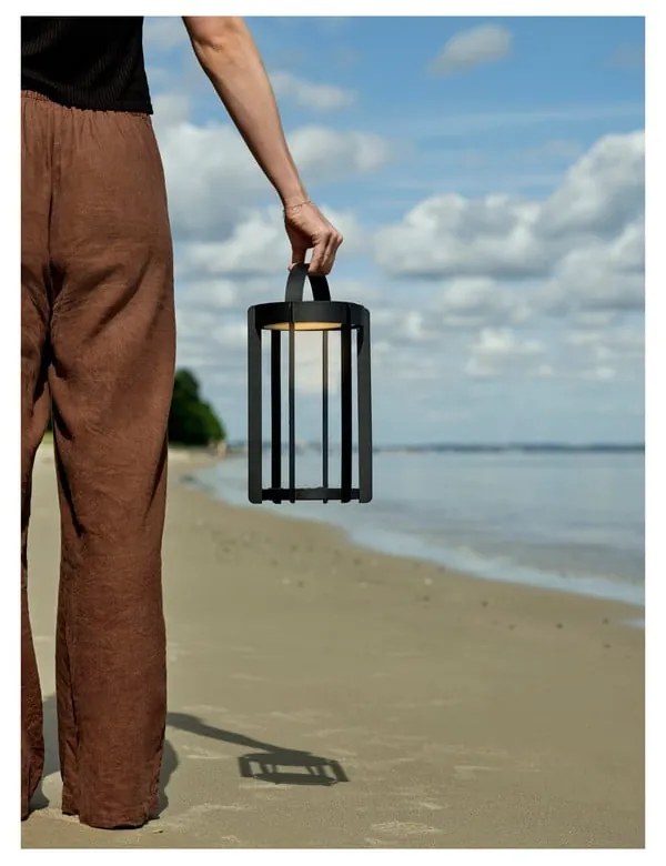 Čierny vonkajší LED lampáš na USB (výška 30 cm) Firefly – Zone