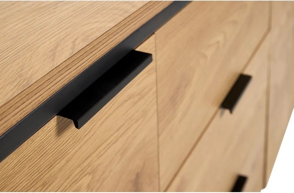 Komoda v dekore duba v prírodnej farbe 155x81x45 cm Cesura – Unique Furniture
