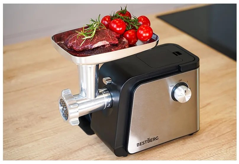 MEGAKOMBO Elektrický mlynček na mäso BestBerg BBM-2500 + nástavce lisu na paradajky a odšťavovače