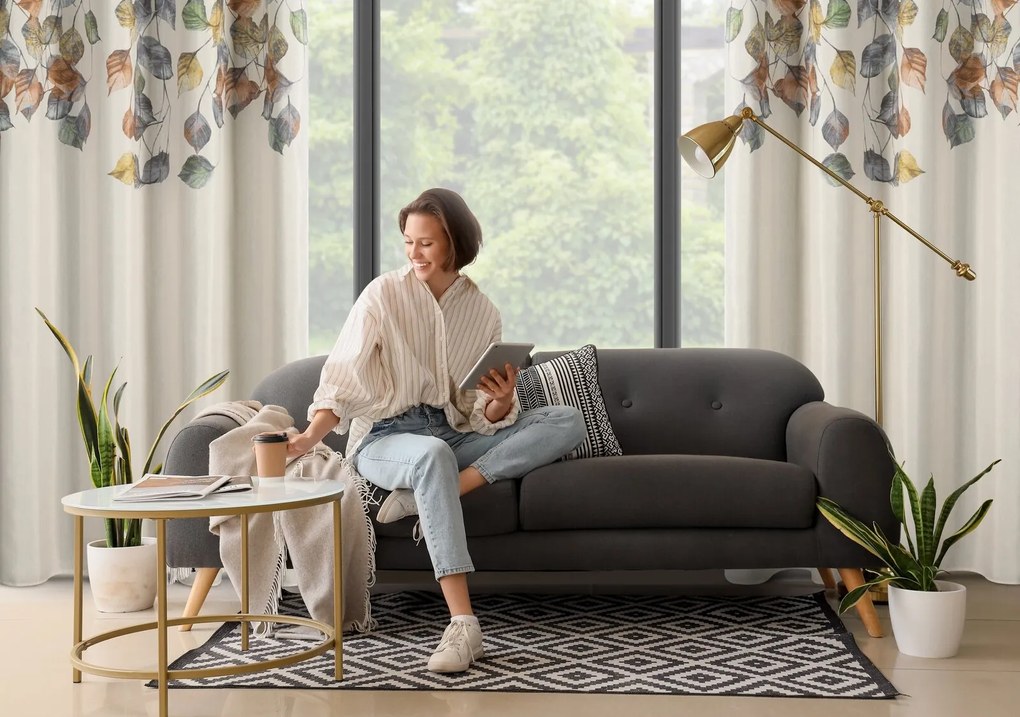 ZÁVES NA KRÚŽKOCH NORA 140X250 CM LISTY