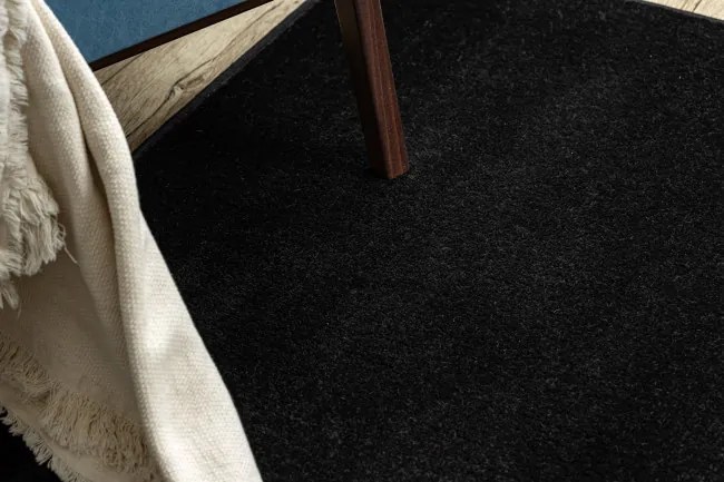 Koberec ETON PLUS čierny