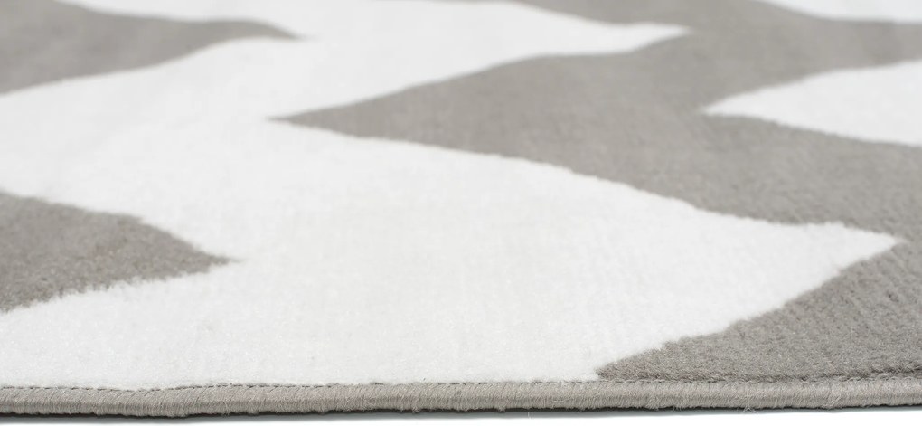 TA Koberec C437A SVETLO SIVÁ/BIELA BALI PP Rozmer: 180x250 cm