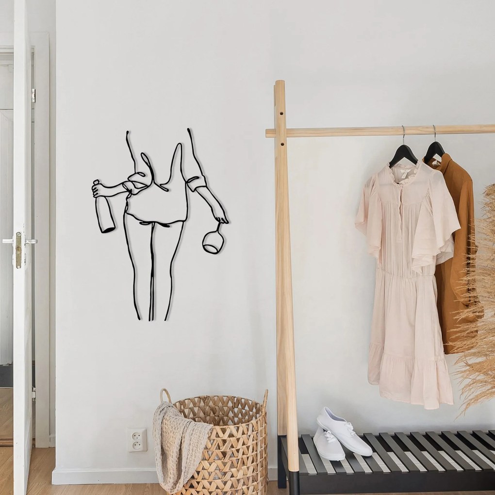 Nástenná kovová dekorácia Vínna Noc čierna