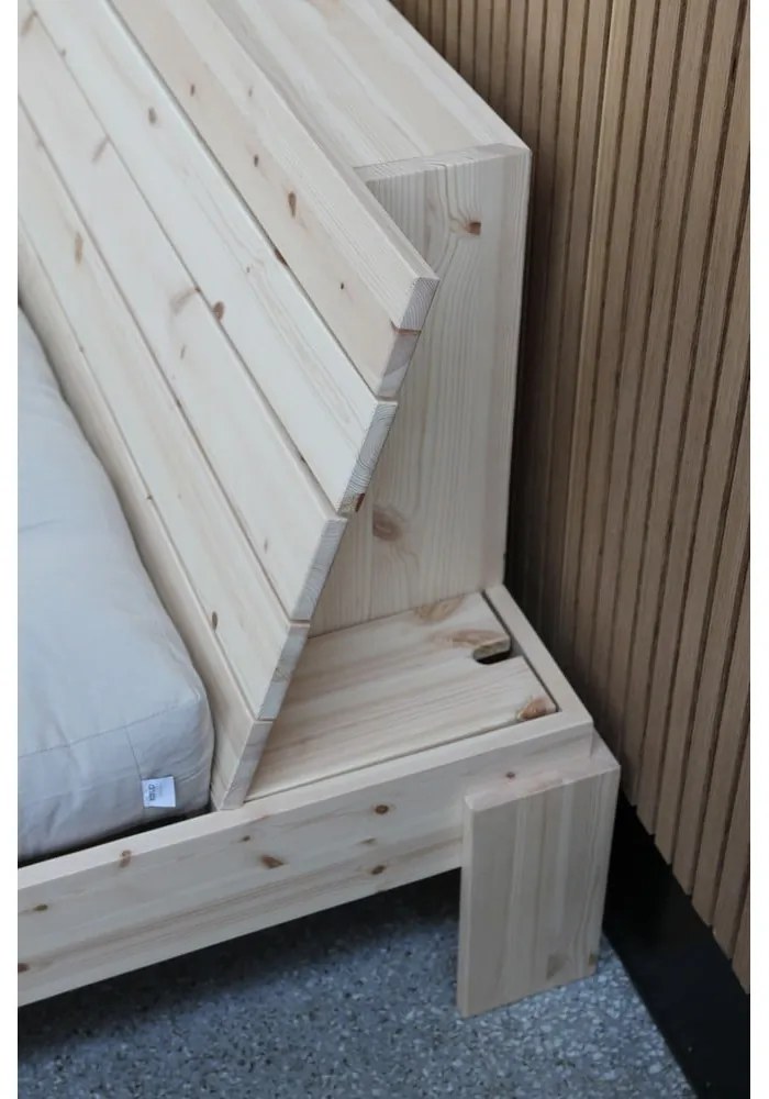 Dvojlôžková posteľ z borovicového dreva s roštom v prírodnej farbe 180x200 cm Layers – Karup Design