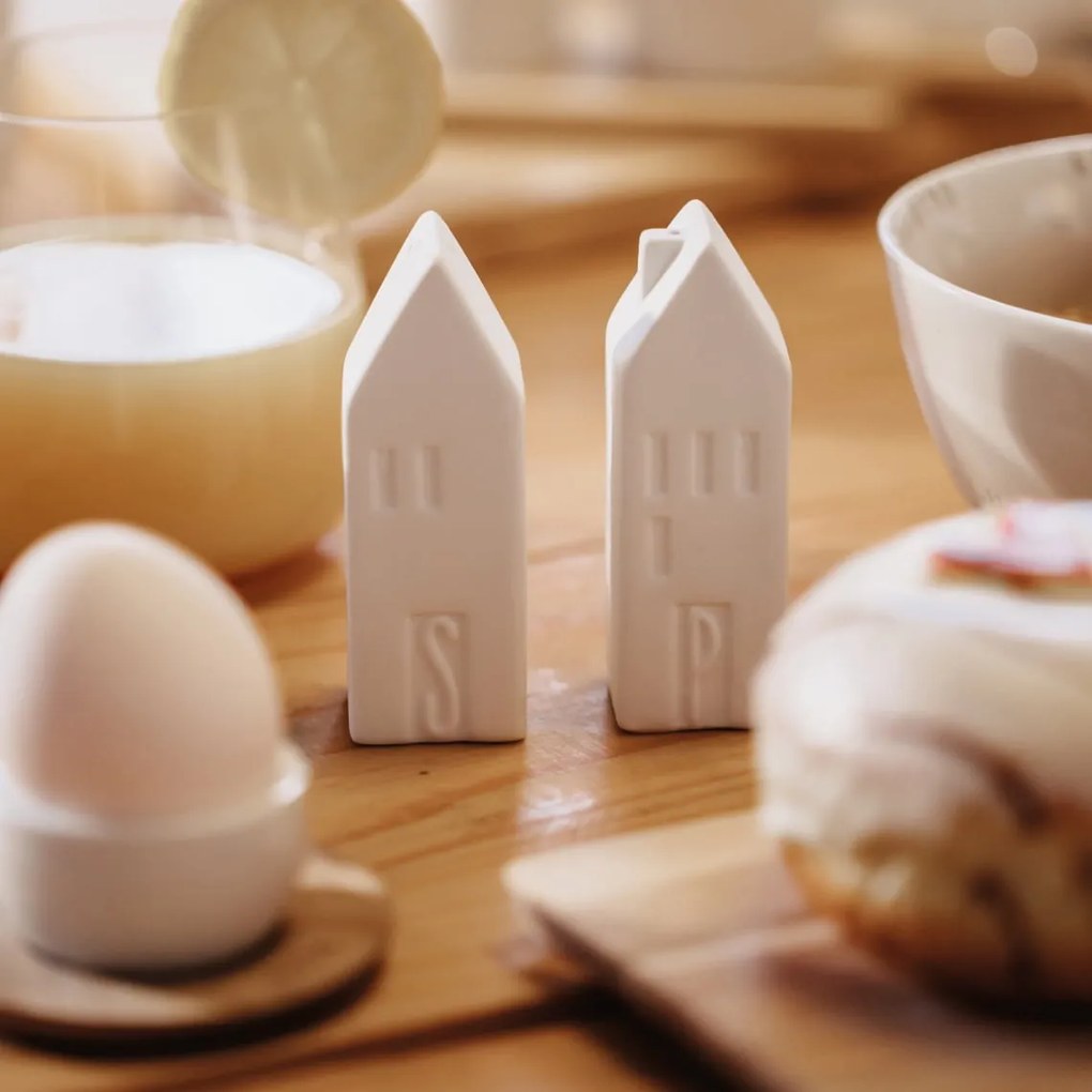 räder Porcelánová soľnička s koreničkou Houses