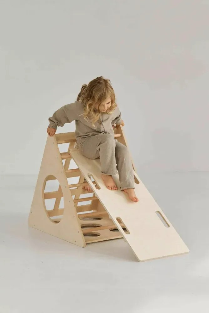 Šmykľavka - lezecká stena prírodná stredná