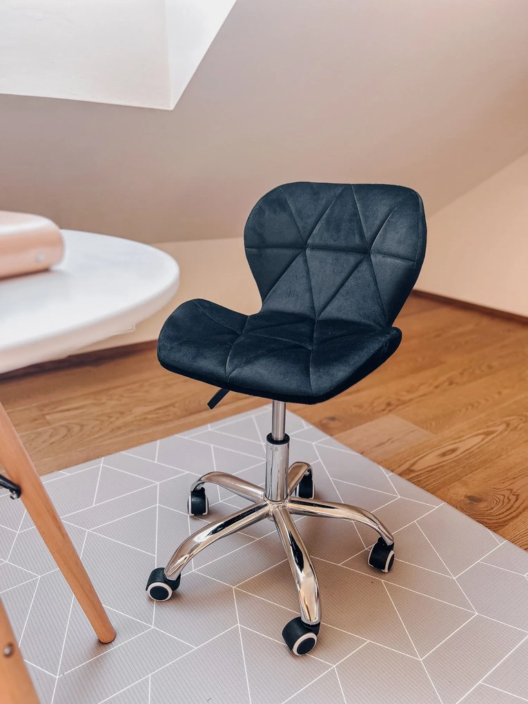 AKCIA Čierne kancelárske kreslo AVOLA VELVET II. akosť