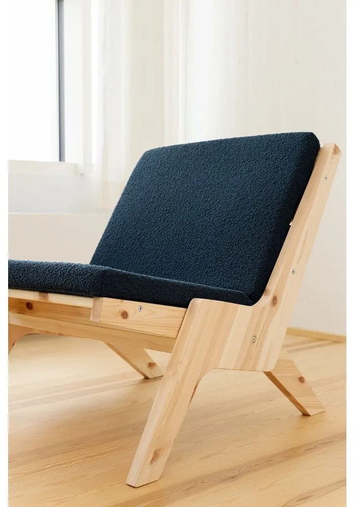 Tmavomodré kreslo Sway – Karup Design