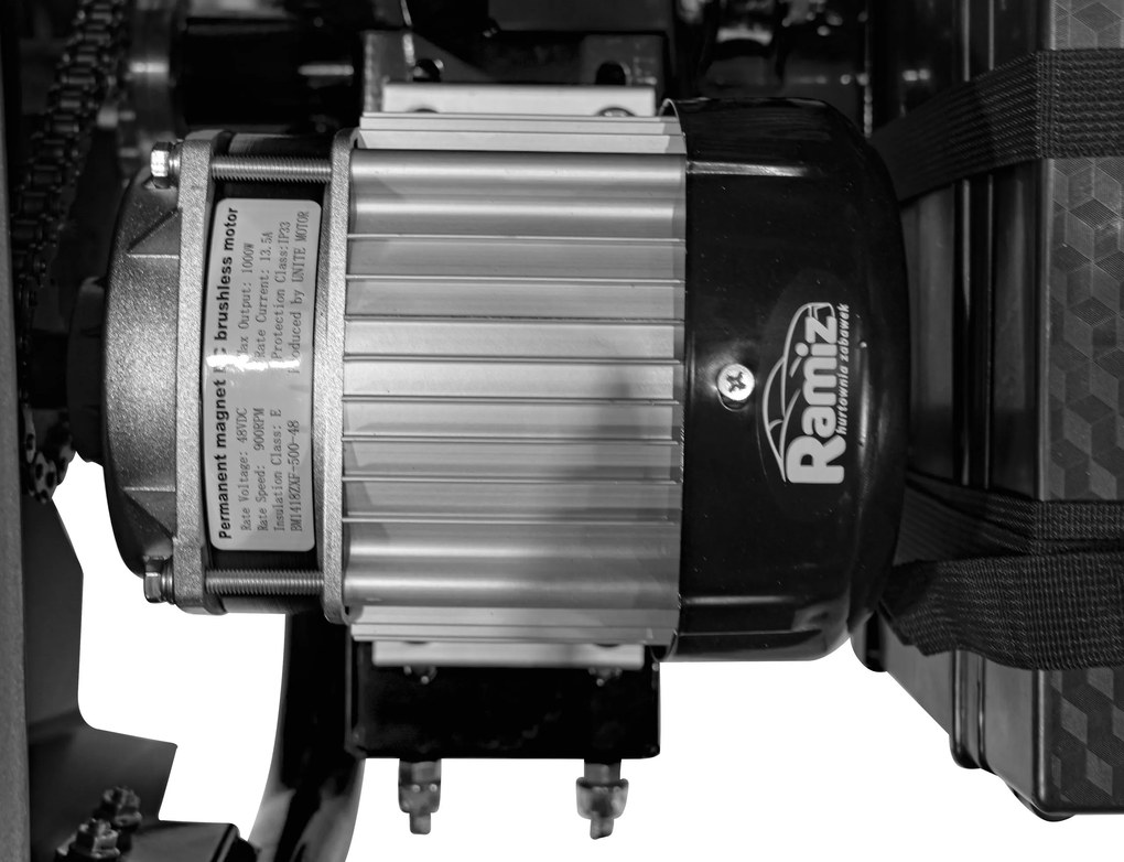 Ramiz Vozidlo MUD MONSTER čierne