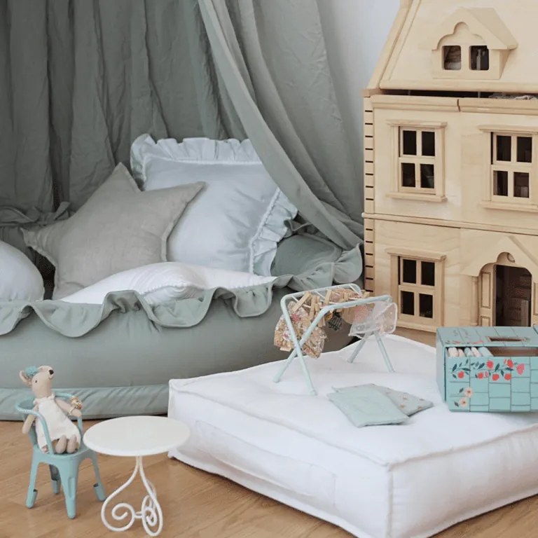 Hniezdo pre deti s volánom púštne zelená