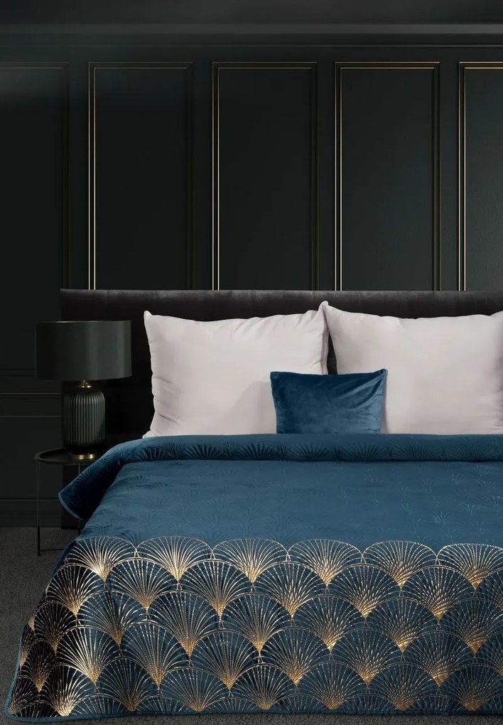 EUROFIRANY Zamatový prehoz, vyrobený technikou "hot press" s potlačou fólie 220 cm x 240 cm tyrkysová 100 % polyester Rozmery textílií: 170 cm x 210 cm