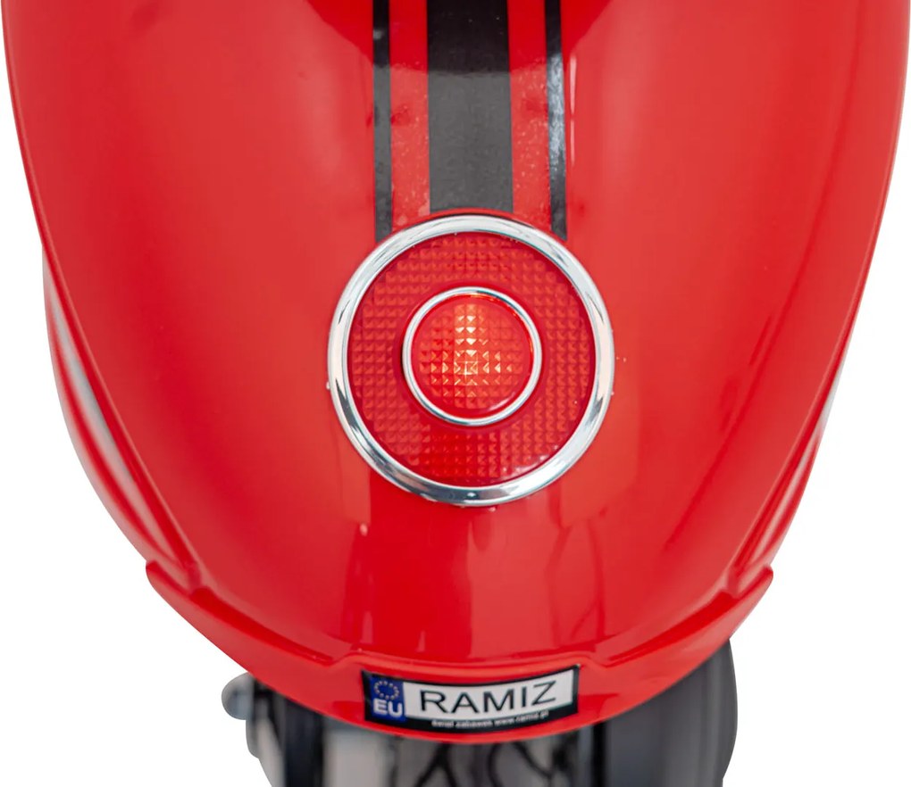 Ramiz Vozidlo Retro 23 Scooter Červená