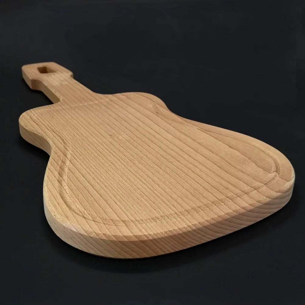 AMADEA Drevená doštička servírovacia s drážkou v tvare gitary, masívne drevo, 42x20x2 cm