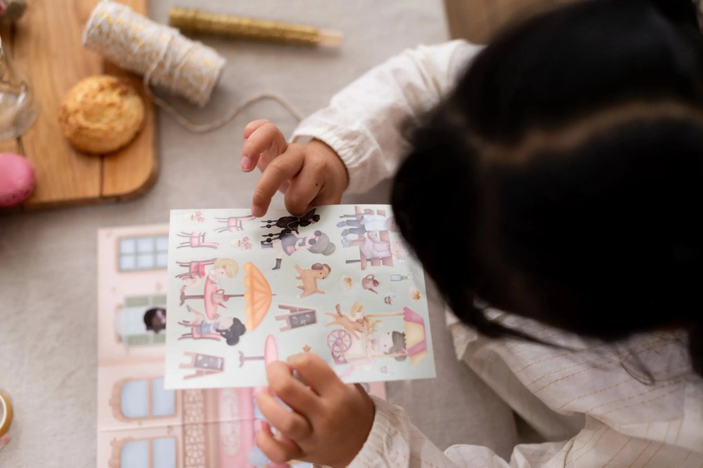 Knižka so samolepkami Nakupovanie Rosa