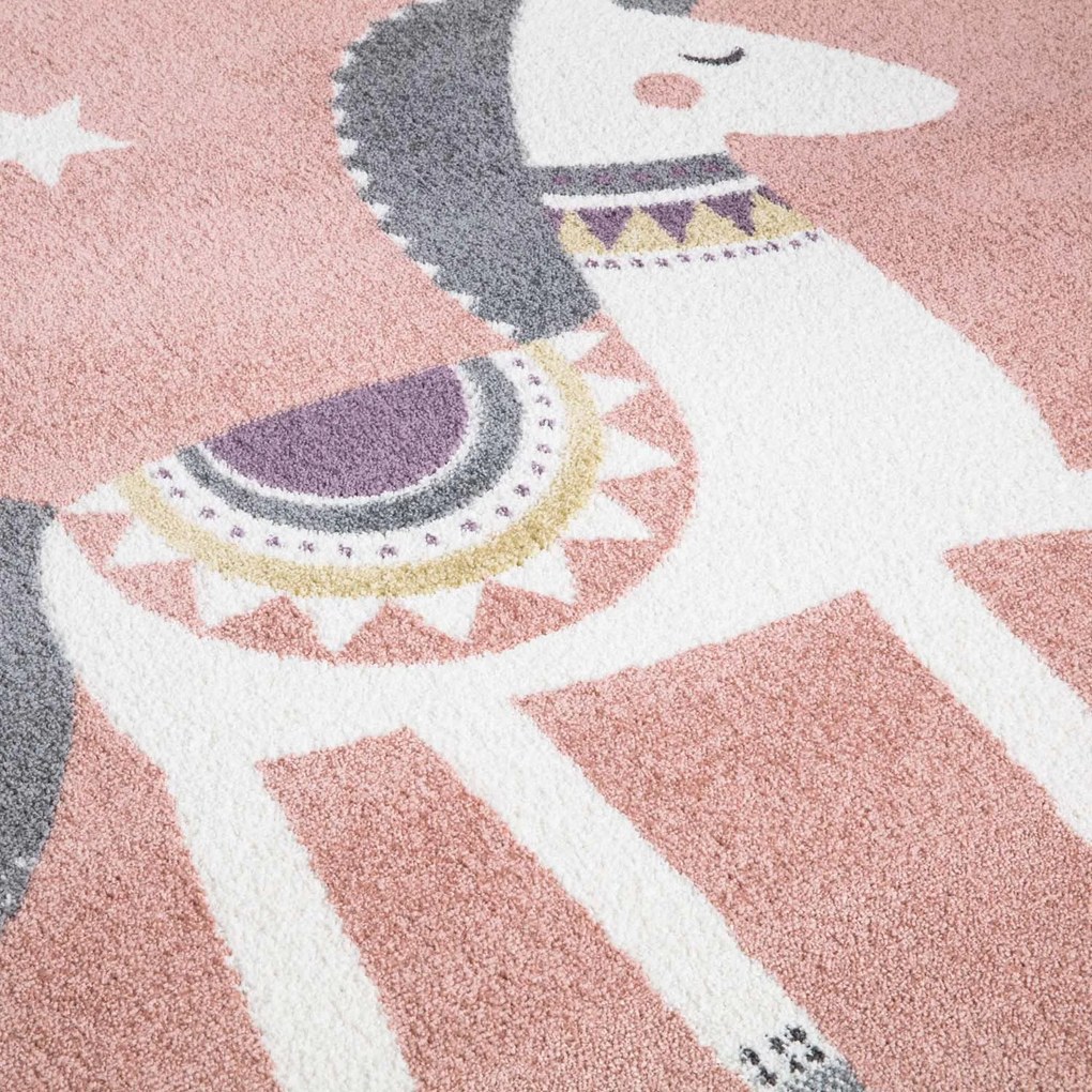 Dekorstudio ANIME vzorovaný koberec pre deti - koník 890 Rozmer koberca: 120x160cm