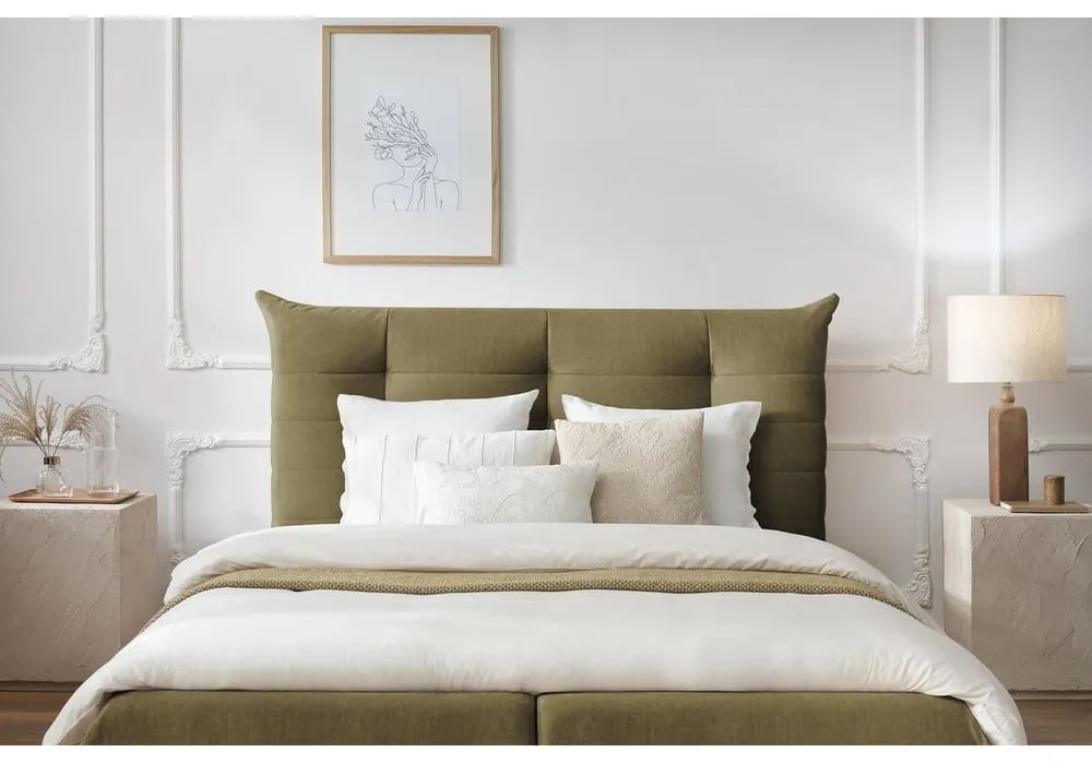 Tmavozelená čalúnená dvojlôžková posteľ s úložným priestorom s roštom 180x200 cm Clothilde – Bobochic Paris