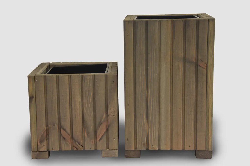 Vyšší štvorcový drevený truhlík s plastovou vložkou - sivý, 25x25x40