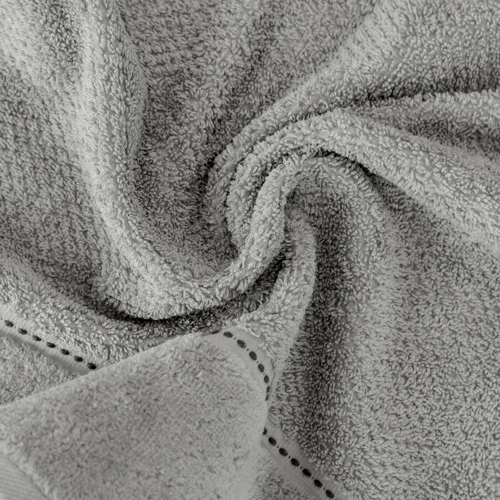 BAVLNENÝ UTERÁK SALADO SADA 3KS 70X140 CM STRIEBORNÁ