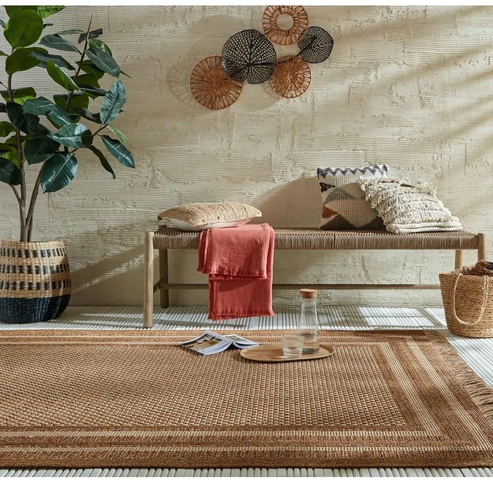 Vnútorný a vonkajší koberec v prírodnej farbe 200x290 cm Layla Border – Flair Rugs