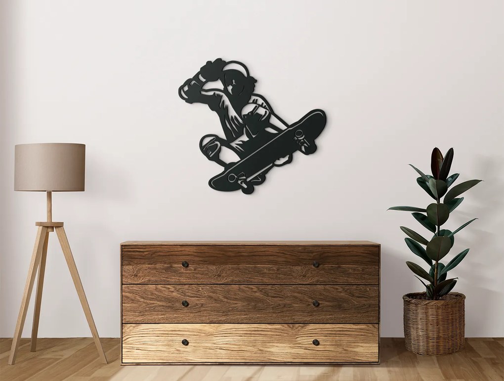 drevko Drevená nálepka na stenu Skateboardista Rozmer obrazu: 30 x 32,5 cm, Farba dekorácie: Čierna