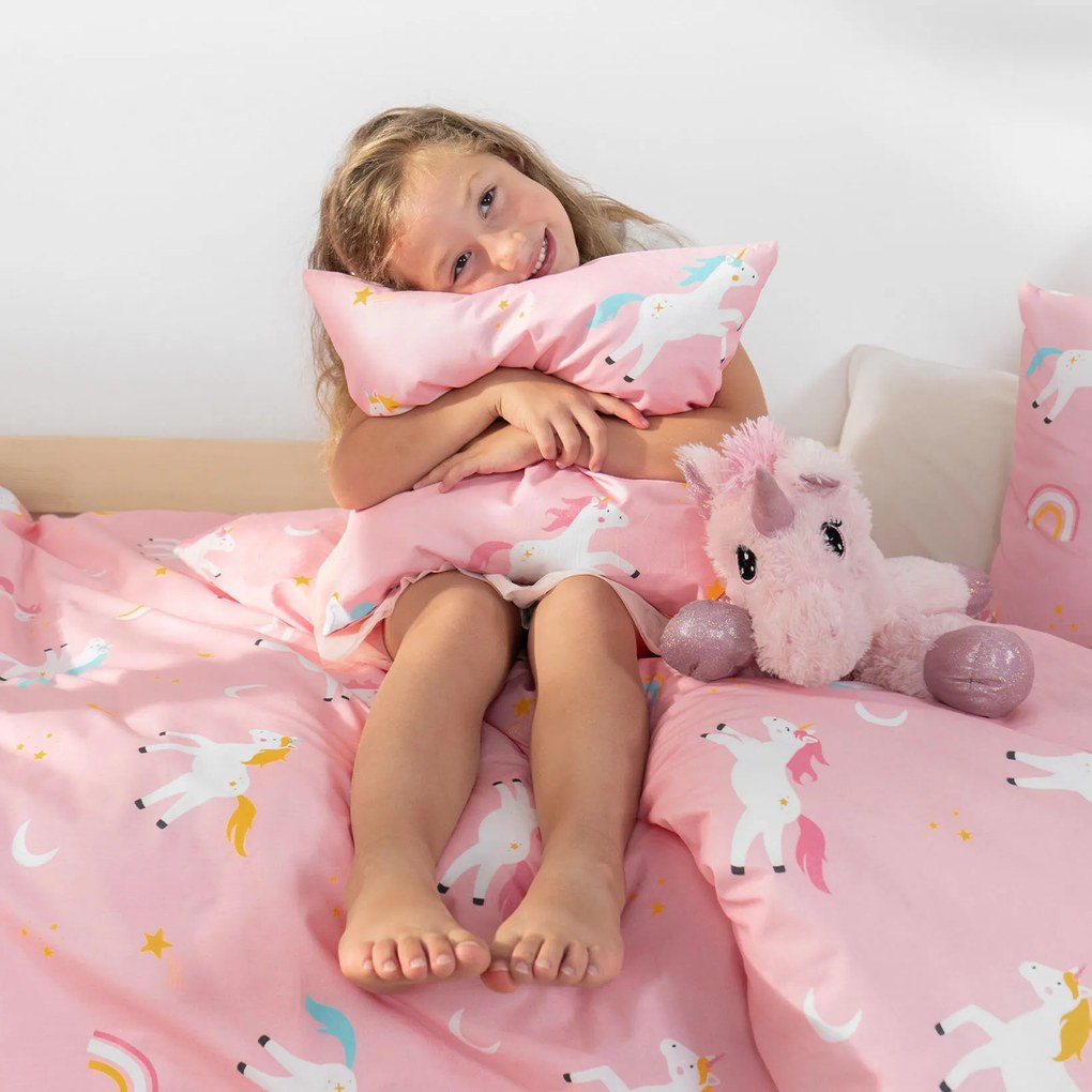 Goldea detská bavlnená obliečka na vankúš - veselí jednorožci 40 x 40 cm