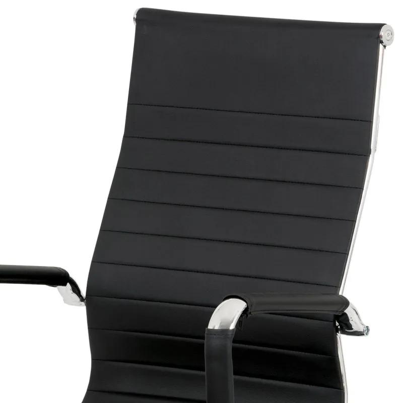 Kancelárska stolička v čiernej farbe