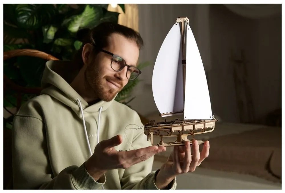 Ugears 3D drevené mechanické puzzle Jachta The Ocean Beauty