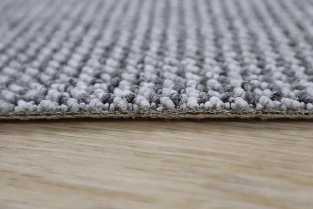 Spoltex, Metrážny koberec Texas 22 silver, na mieru, šíře 4m, šedá, filc, chodba / predsieň