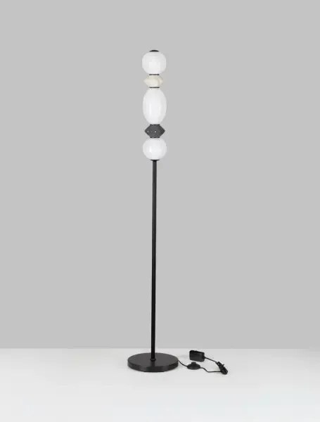 Dizajnová stojaca lampa Pallina